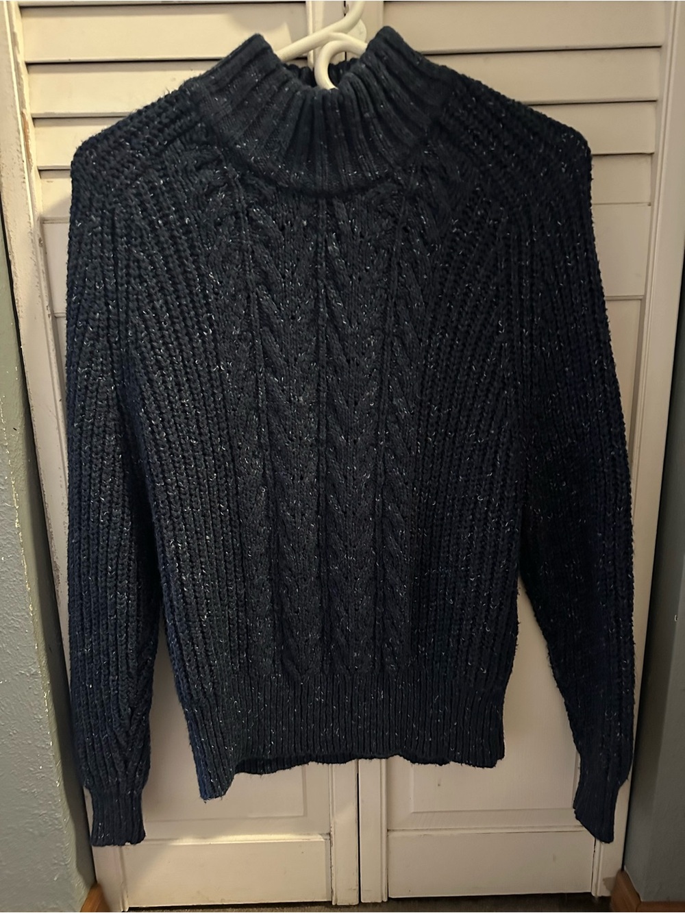 Time and Tru Women’s Dark Navy Cable Turtleneck Sweater